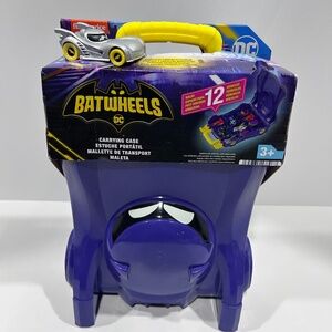 NEW  Disney Fisher-Price DC Batwheels Bam the Batmobile Carrying Case w/ 1:55
